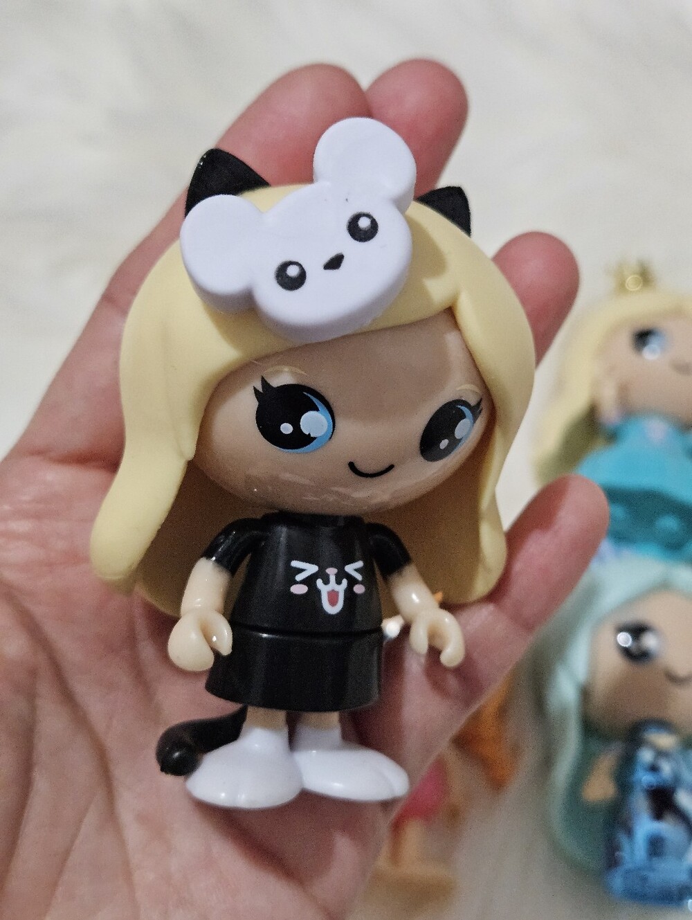 Trinity & Beyond Custom Buildable Mini Figures - Picture 2 of 6